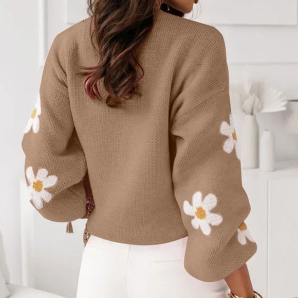 Floral Sweater - Picture 3 of 3